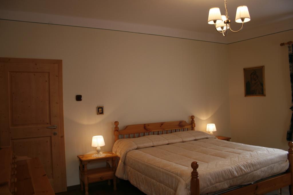 דירות פרדאצו Casa Basilio חדר תמונה